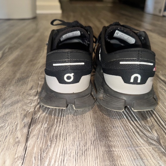 On Cloud X3 - Picture 3 of 8